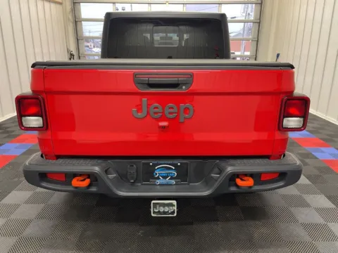 More photos of 2023 Jeep Gladiator Mojave at Candy Cars, NY