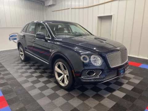 Photos of 2018 Bentley Bentayga W12 for sale in Syracuse, NY at Candy Cars