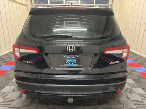 More photos of 2022 Honda Pilot Black Edition at Candy Cars, NY
