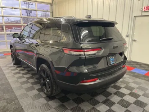More photos of 2023 Jeep Grand Cherokee L Limited at Candy Cars, NY