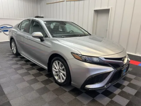 Photos of 2022 Toyota Camry SE for sale in Syracuse, NY at Candy Cars