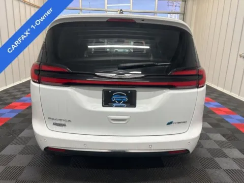 More photos of 2023 Chrysler Pacifica Hybrid Touring L at Candy Cars, NY