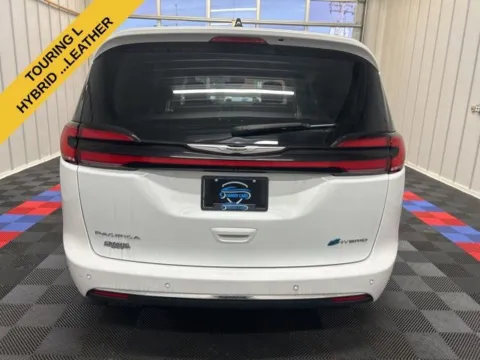 More photos of 2023 Chrysler Pacifica Hybrid Touring L at Candy Cars, NY