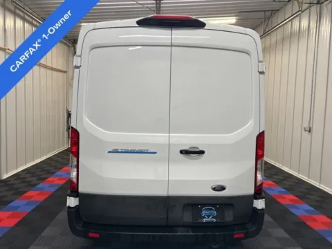 More photos of 2022 Ford E-Transit-350 at Candy Cars, NY