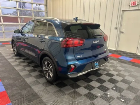 More photos of 2022 Kia Niro LXS at Candy Cars, NY