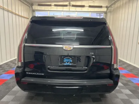 More photos of 2018 Cadillac Escalade Platinum Edition at Candy Cars, NY