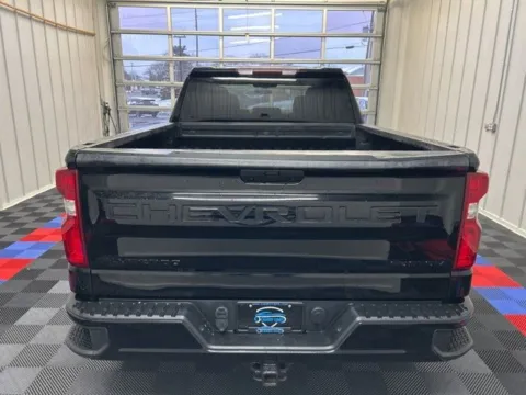 More photos of 2021 Chevrolet Silverado 1500 Custom at Candy Cars, NY