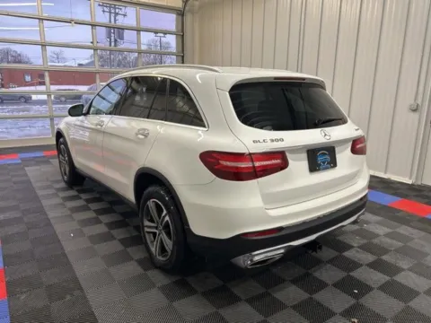 More photos of 2019 Mercedes-Benz GLC 300 at Candy Cars, NY