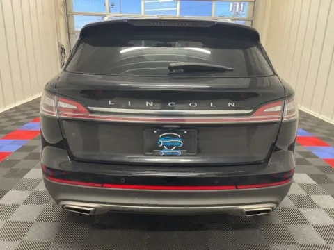 More photos of 2022 Lincoln Nautilus Reserve at Candy Cars, NY