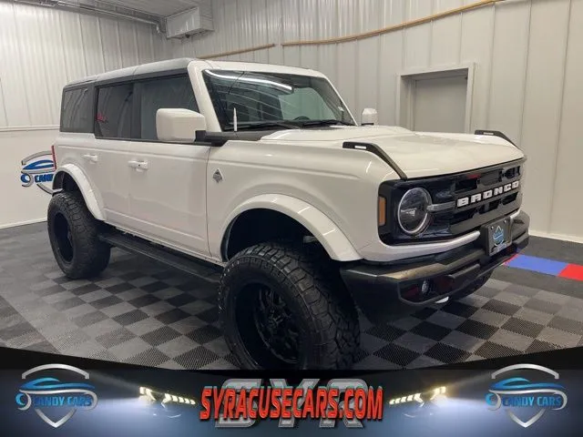 White 2023 Ford Bronco Big Bend for sale in Syracuse, NY