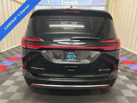 More photos of 2023 Chrysler Pacifica Hybrid Touring L at Candy Cars, NY