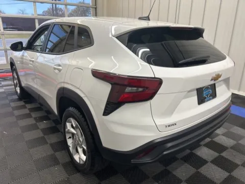 More photos of 2024 Chevrolet Trax LS at Candy Cars, NY