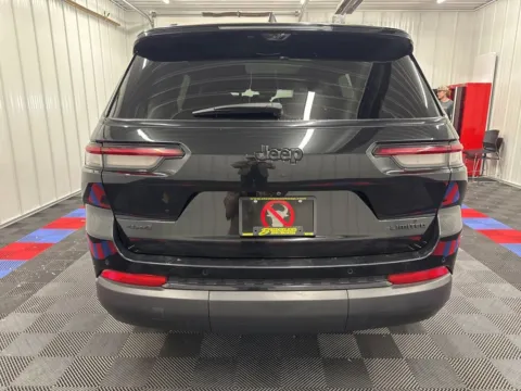 More photos of 2024 Jeep Grand Cherokee L Limited at Candy Cars, NY