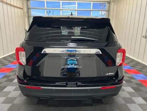 More photos of 2021 Ford Explorer at Candy Cars, NY