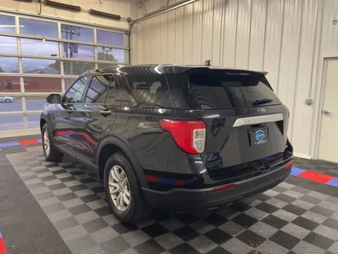 More photos of 2021 Ford Explorer at Candy Cars, NY