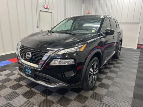 More photos of 2023 Nissan Rogue SL at Candy Cars, NY
