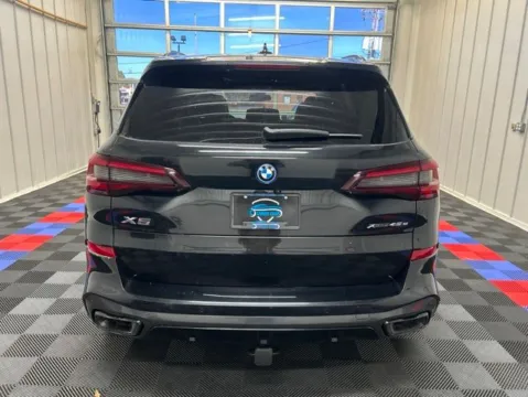 More photos of 2022 BMW X5 xDrive45e at Candy Cars, NY
