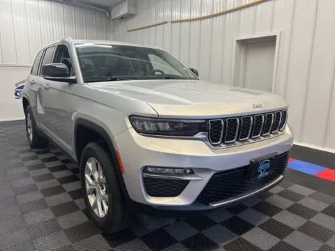 Photos of 2023 Jeep Grand Cherokee Limited for sale in Syracuse, NY at Candy Cars