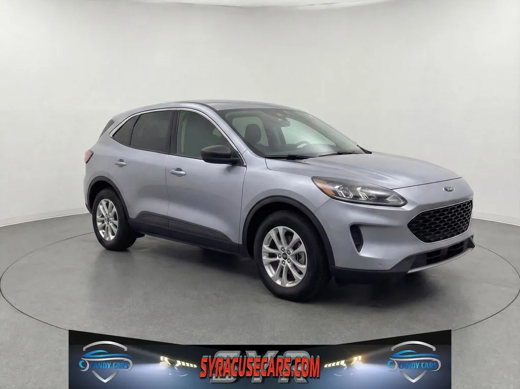 Silver 2022 Ford Escape SE for sale in Syracuse, NY