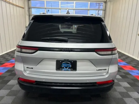 More photos of 2024 Jeep Grand Cherokee Limited at Candy Cars, NY