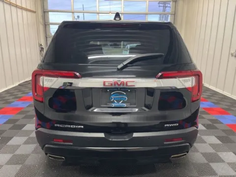 More photos of 2020 GMC Acadia SLE at Candy Cars, NY