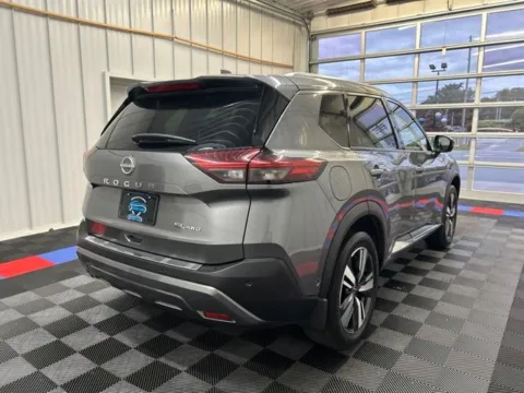 More photos of 2023 Nissan Rogue SL at Candy Cars, NY