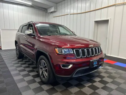Photos of 2018 Jeep Grand Cherokee Limited for sale in Syracuse, NY at Candy Cars