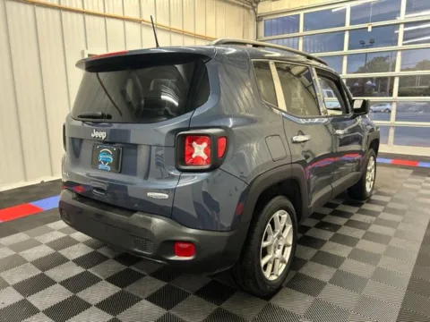 More photos of 2021 Jeep Renegade Latitude at Candy Cars, NY