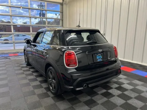 More photos of 2022 MINI Cooper Classic at Candy Cars, NY