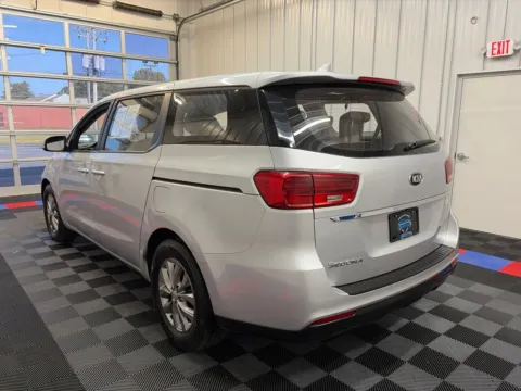 More photos of 2020 Kia Sedona L at Candy Cars, NY