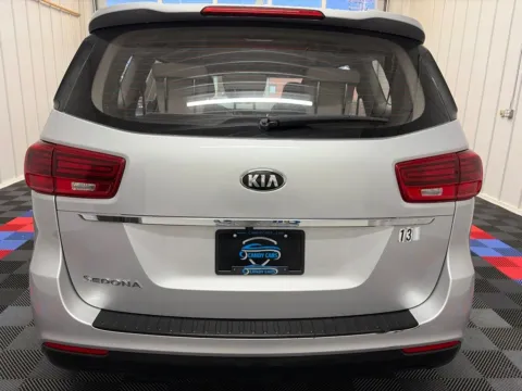 More photos of 2020 Kia Sedona L at Candy Cars, NY