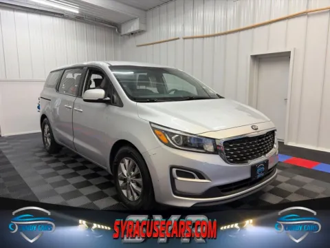 Silver 2020 Kia Sedona L for sale in Syracuse, NY