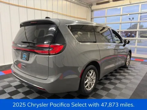 Another view of 2025 Chrysler Pacifica Select for sale in Syracuse, NY at Candy Cars