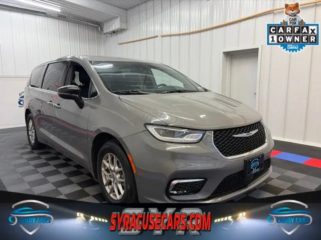 Gray 2025 Chrysler Pacifica Select for sale in Syracuse, NY