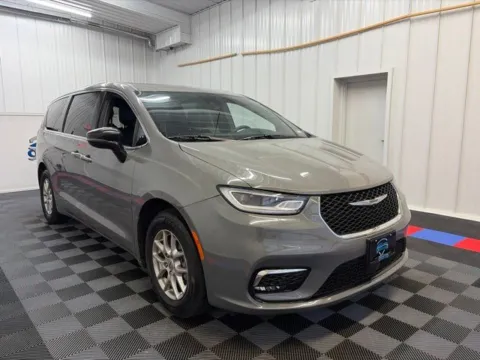 Another view of 2025 Chrysler Pacifica Select for sale in Syracuse, NY at Candy Cars