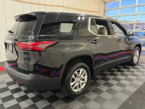 More photos of 2022 Chevrolet Traverse LS at Candy Cars, NY