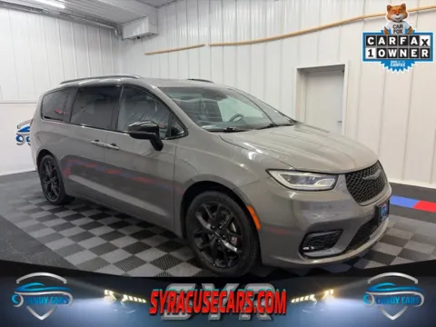 Gray 2025 Chrysler Pacifica Limited for sale in Syracuse, NY
