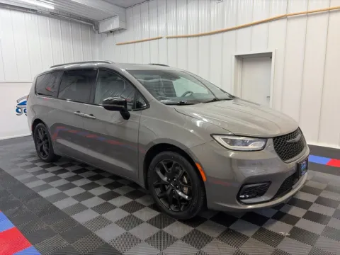 Another view of 2025 Chrysler Pacifica Limited for sale in Syracuse, NY at Candy Cars