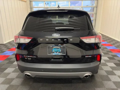 More photos of 2022 Ford Escape Titanium at Candy Cars, NY
