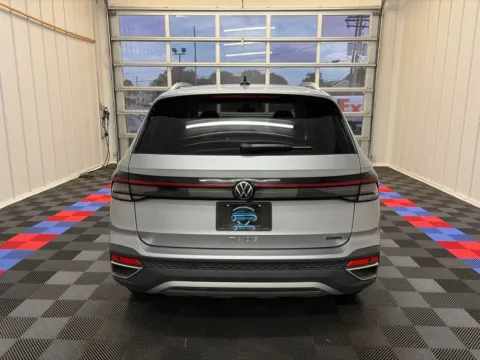 More photos of 2025 Volkswagen Taos 1.5T SE at Candy Cars, NY