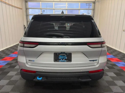 More photos of 2023 Jeep Grand Cherokee Trailhawk 4xe at Candy Cars, NY
