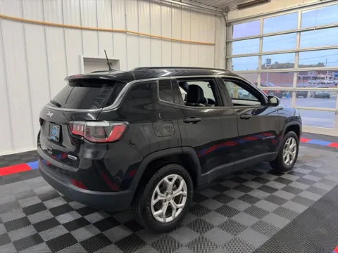More photos of 2024 Jeep Compass Latitude at Candy Cars, NY