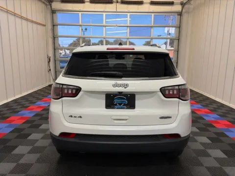 More photos of 2024 Jeep Compass Latitude at Candy Cars, NY