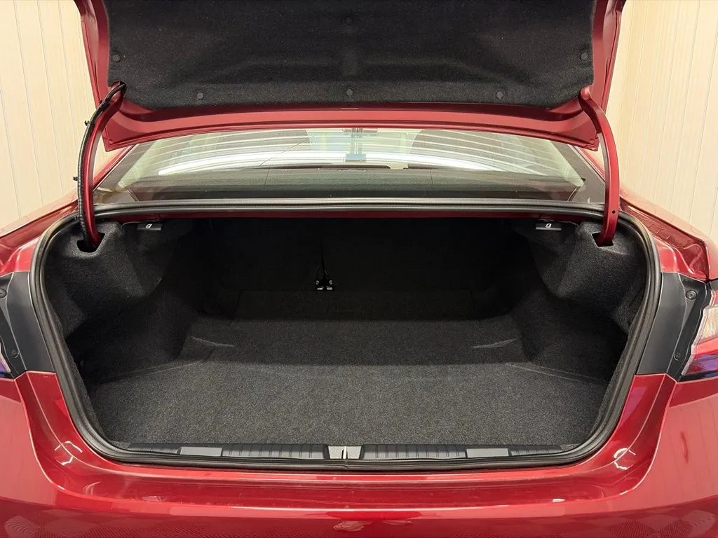 2025 Subaru Legacy Premium - Photo 16