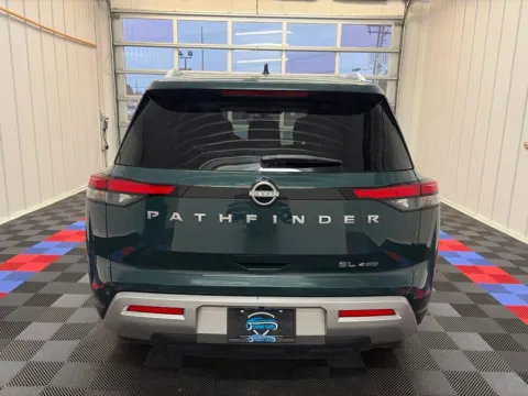 More photos of 2025 Nissan Pathfinder SL at Candy Cars, NY