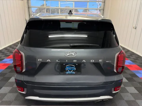 More photos of 2021 Hyundai Palisade Limited at Candy Cars, NY