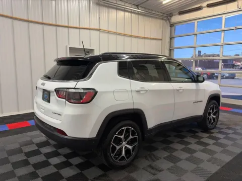 More photos of 2024 Jeep Compass Limited at Candy Cars, NY