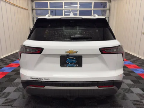 More photos of 2025 Chevrolet Equinox LT at Candy Cars, NY