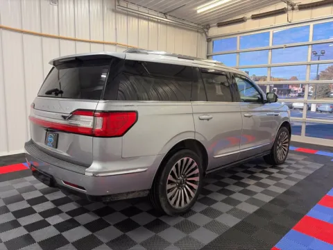 More photos of 2020 Lincoln Navigator Reserve at Candy Cars, NY