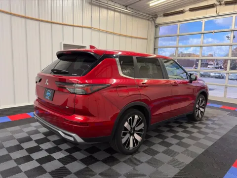 Another view of 2025 Mitsubishi Outlander SE for sale in Syracuse, NY at Candy Cars